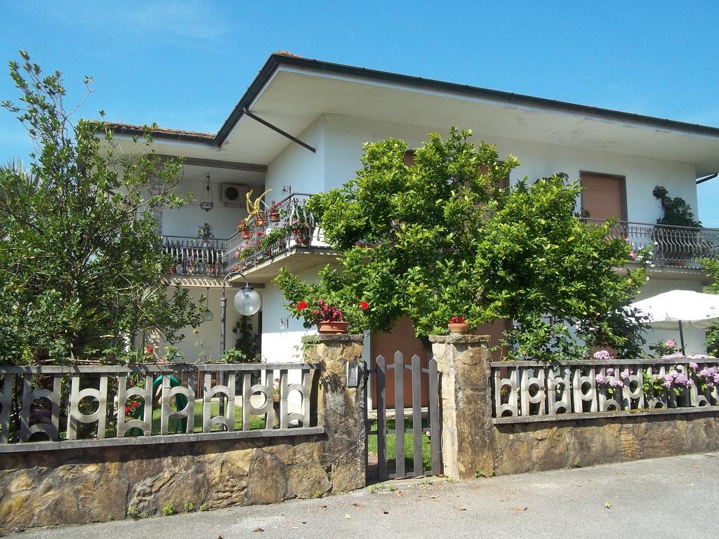 Appartamento Da Benito & Renza ลุคคา ห้อง รูปภาพ